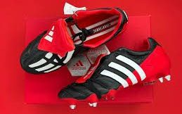 Adidas Predator Mania 2002.